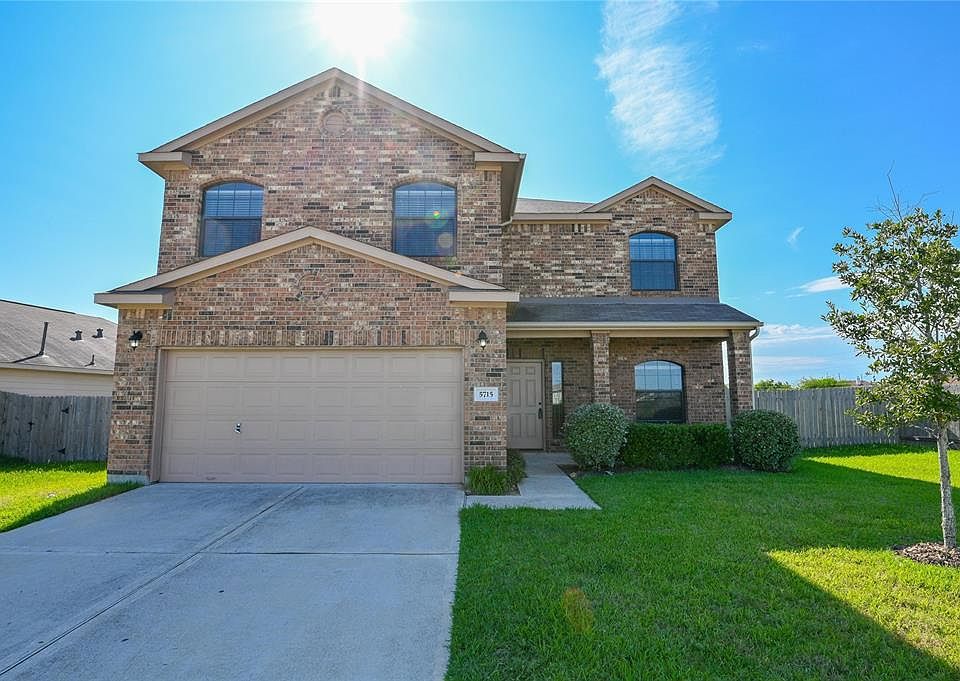 1st image of 5715 Round Robin Dr
