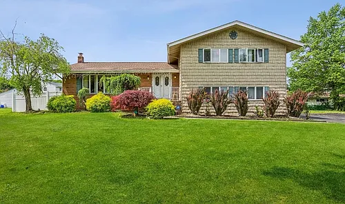 10 Concord Ave Photo 1