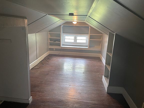 3rd image of 7105 Flowerdale Ave