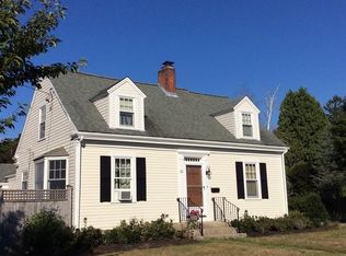 60 Chestnut St, Dartmouth, MA 02748