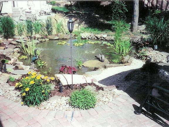 3rd image of 1766 Maplegrove Dr