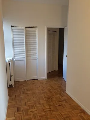 Rented by Acacia Realty | media 6