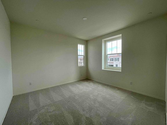 2nd image of 4070 S Bowery Pl