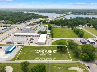 S Main St, Grove, OK 74344