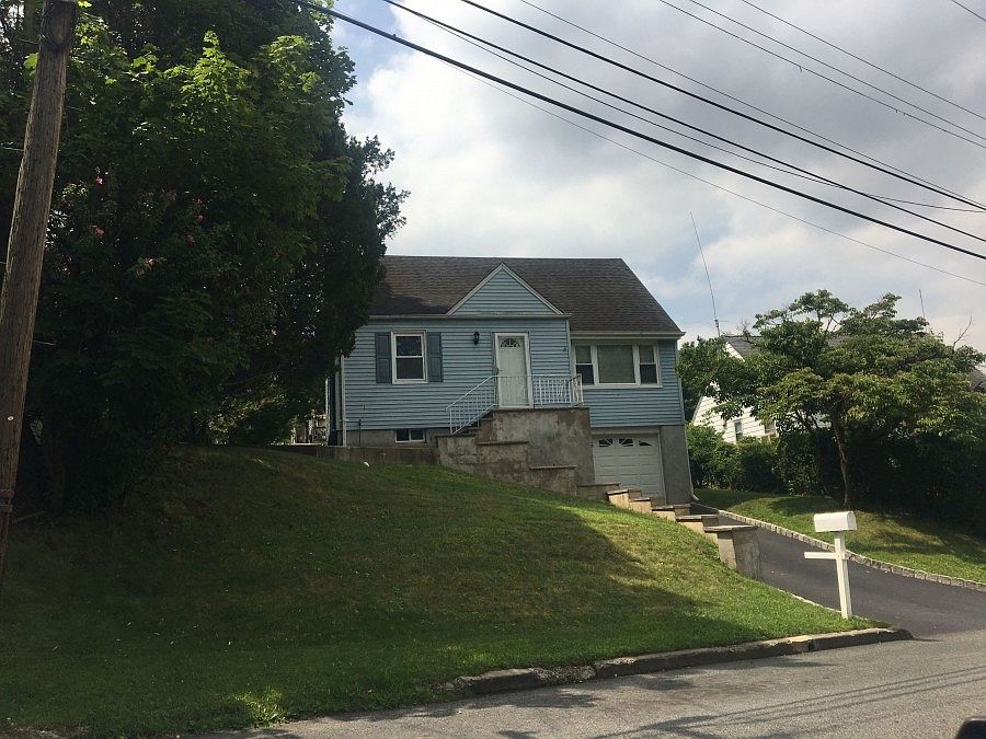 1st image of 54 Brookview Dr