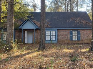 9240 Colony Dr NW, Covington, GA 30014