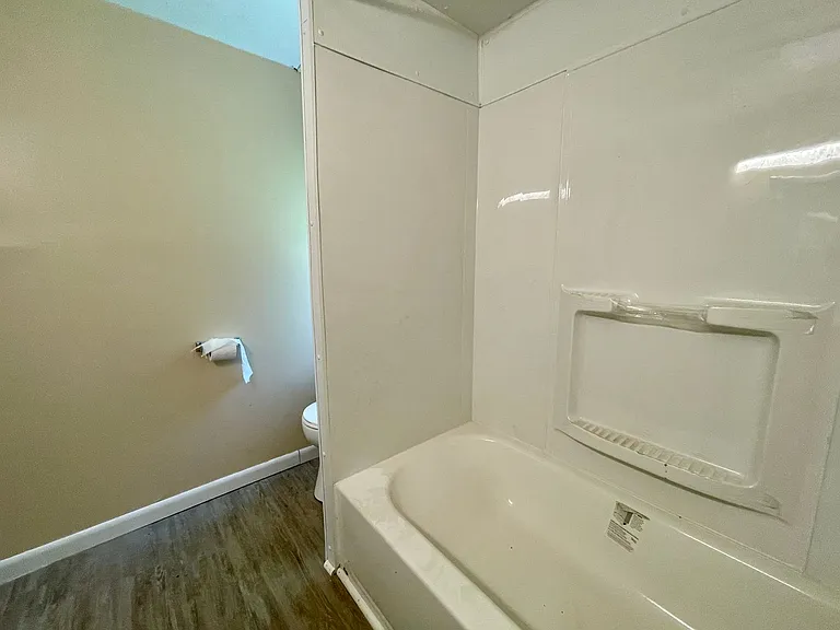 7625 Joseph St — Photo 9