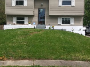 4703 Rustburg Pl, Worthington Hills, KY 40245
