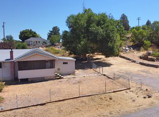 57679 Saint Charles Rd, Tygh Valley, OR