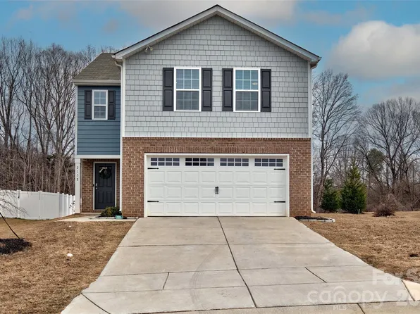 2158 Redstone Dr, York, SC 29745