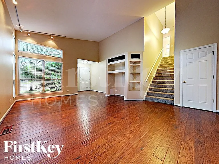 840 Taralon Trl — Photo 2