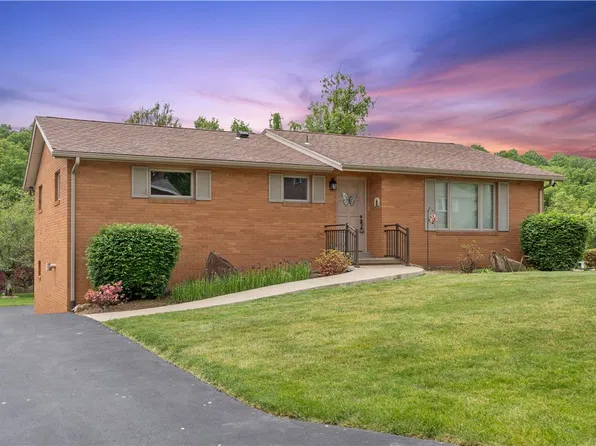 104 Cedar Dr, Uniontown, PA 15401