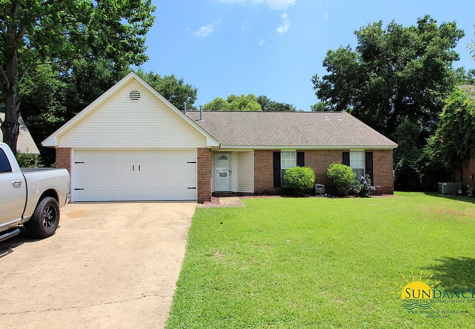 1st image of 4524 Parkwood Ln E