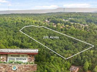 10 Majestic Oaks Dr, Signal Mountain, TN 37377