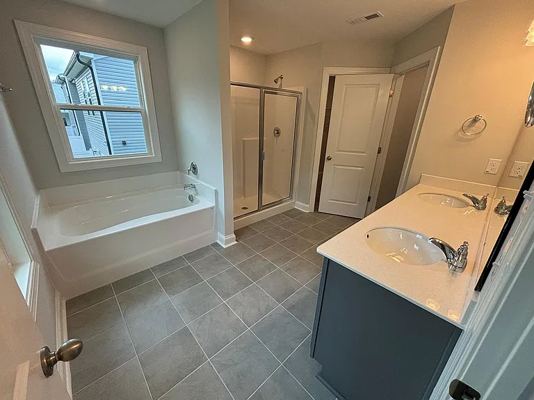 520 Barrington Row Ave — Photo 14