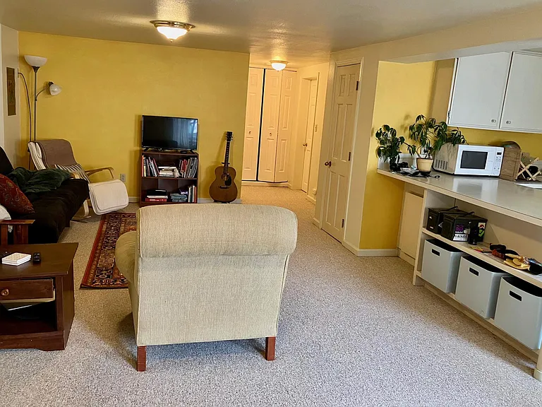 4800 Snow Cir #L — Photo 8