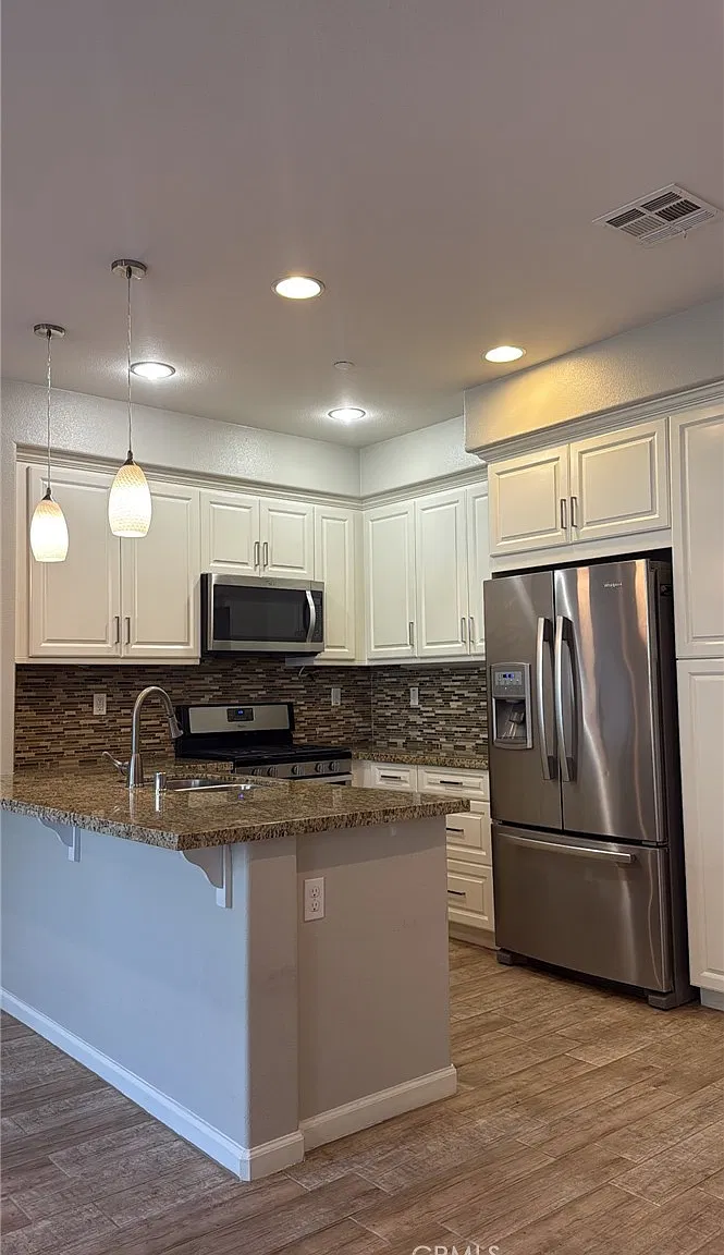 3 bed, 2.5 bath, 1319 sqft, $2,995 — Photo 4
