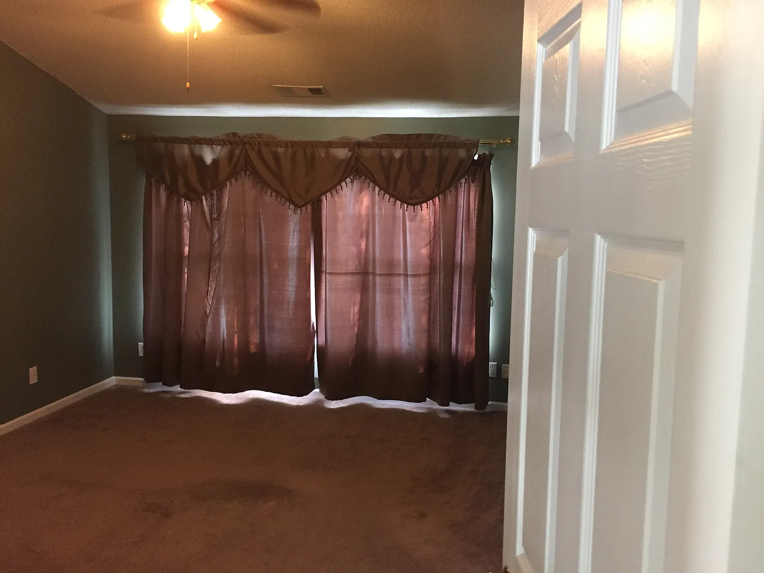 3 bed, 2.5 bath, 2008 sqft, $3,000 — Photo 4
