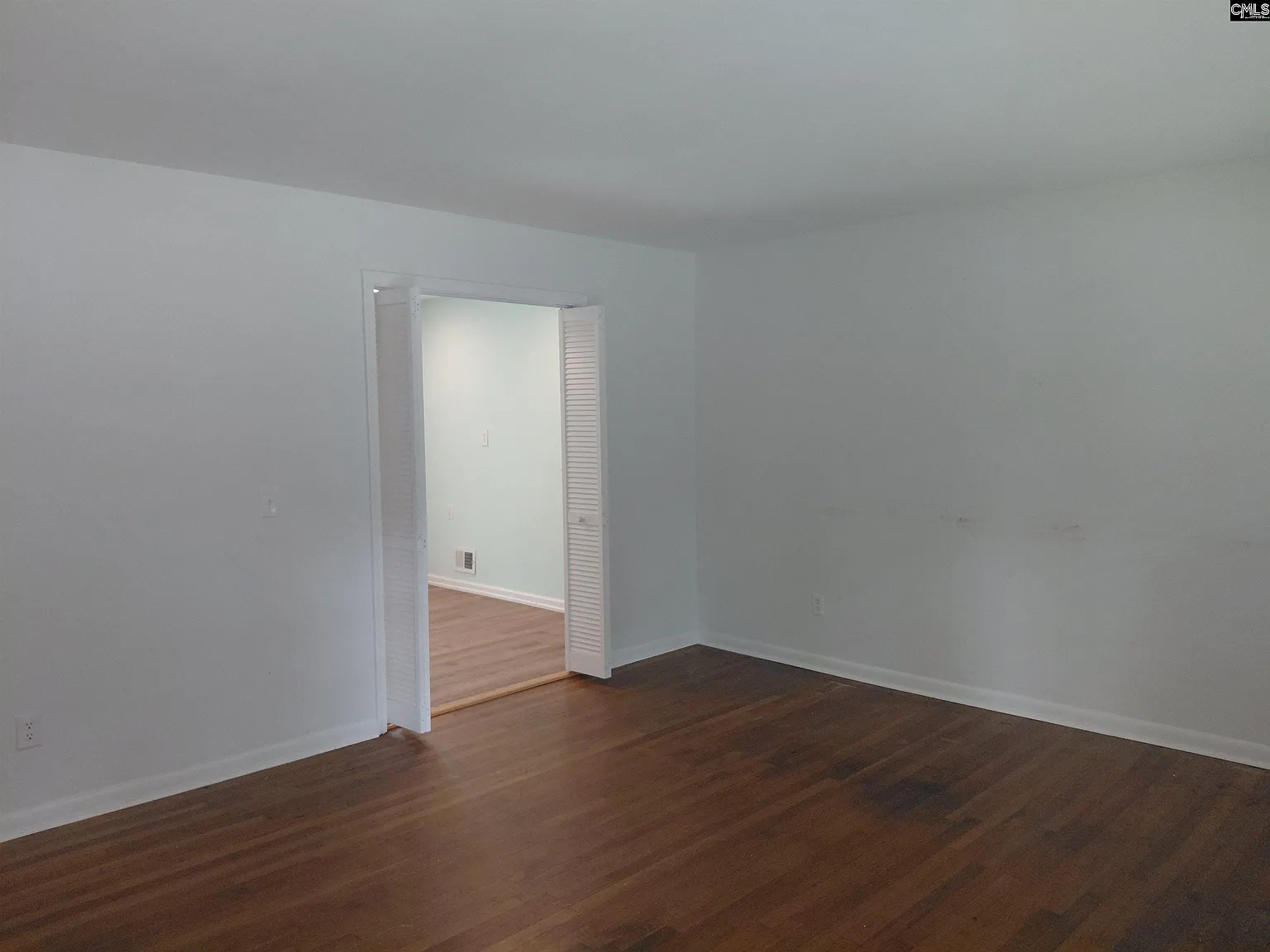3 bed, 1430 sqft, $1,700 — Photo 2