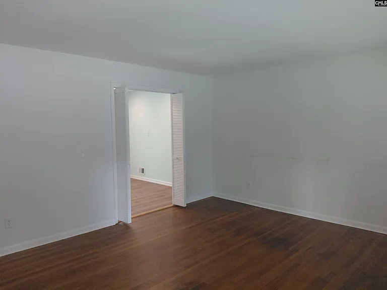 224 Hickory Ridge Dr — Photo 2