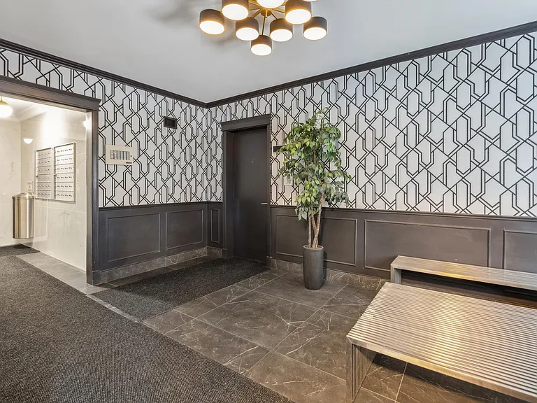 255 Metcalfe St — Photo 12