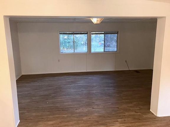 4th image of 7509 Wood Cliff Dr