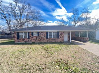 119 9th St, Sulphur Springs, TX 75482