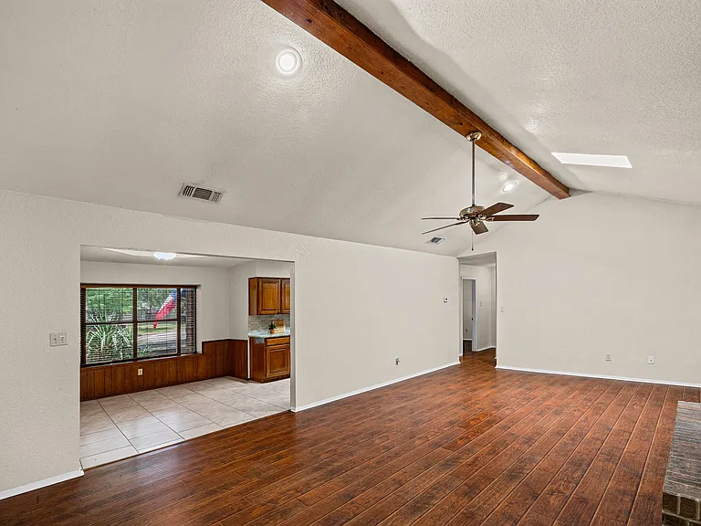 1017 Meadowlark Ln — Photo 8