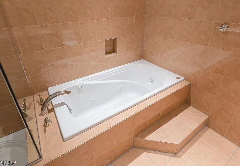 89 Continental Rd — Photo 17