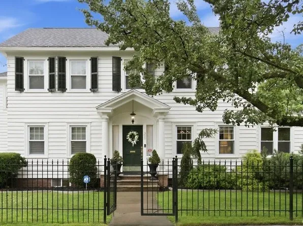 300 Wendell Ter, Syracuse, NY 13203
