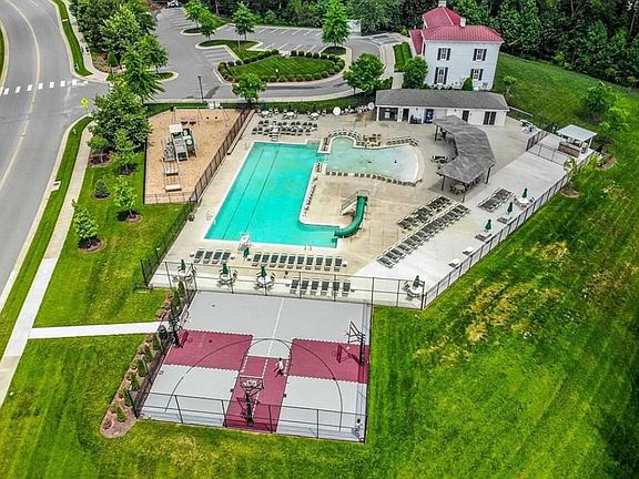 4th image of 8009 Rutland Village Dr