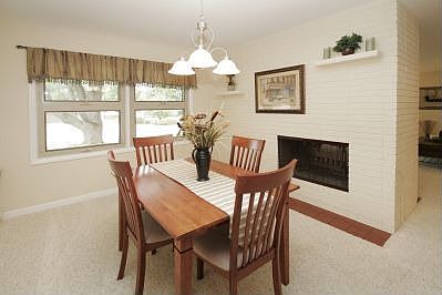 5th image of 4860 Rockhill Ct NE