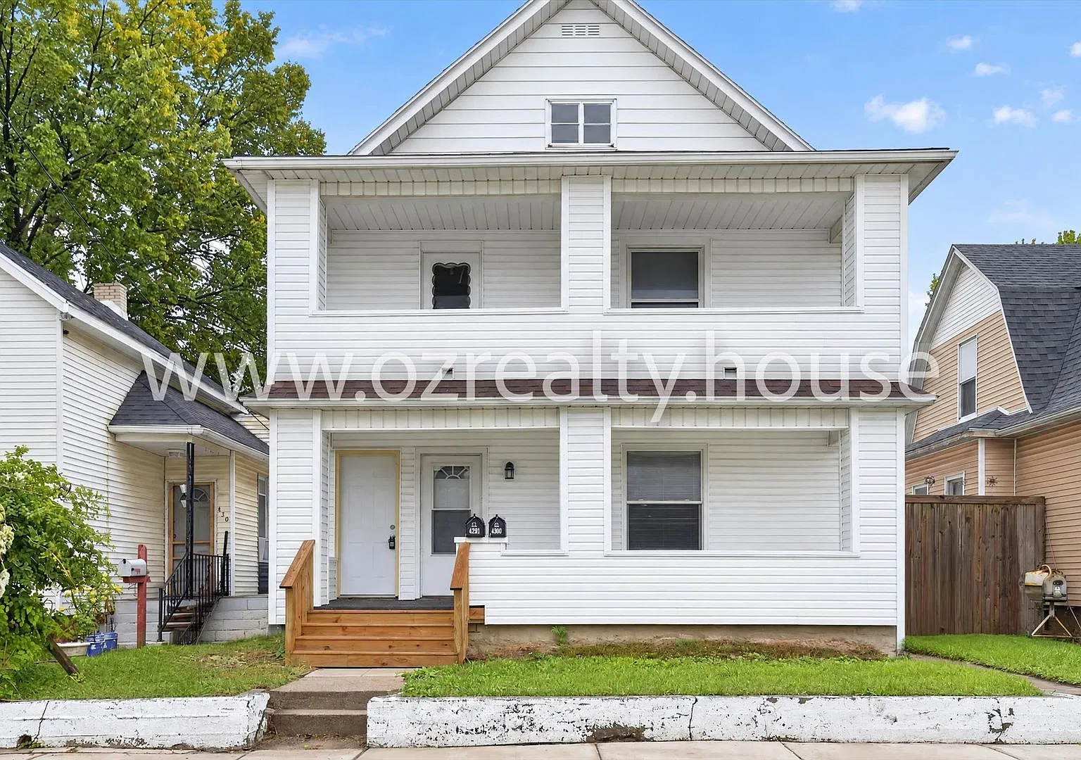 2 bed, 1.0 bath, 1108 sqft, $945 — Photo 1