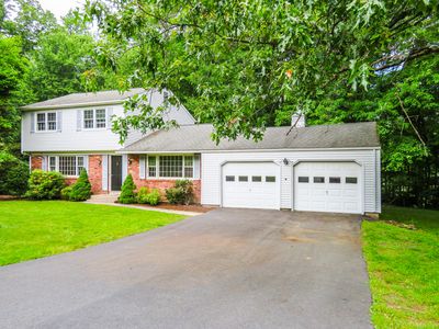 41 Surrey Drive, Cheshire, CT, 06410