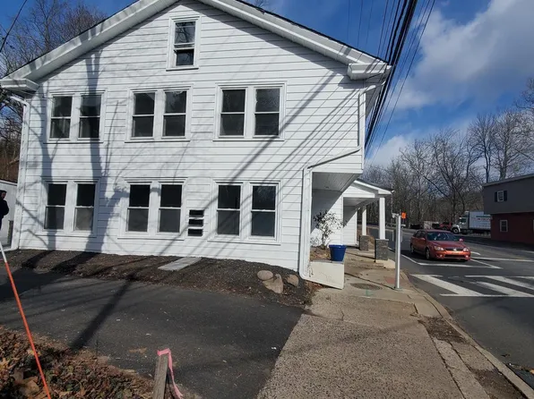 729 Main St, Schwenksville, PA 19473