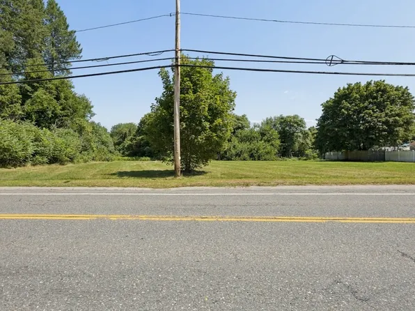 95-95B Shrewsbury St, West Boylston, MA 01583