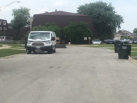 4th image of 18018 Olympia Dr