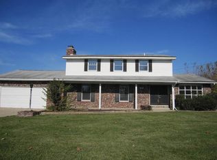 1612 E 1st St, Streator, IL 61364