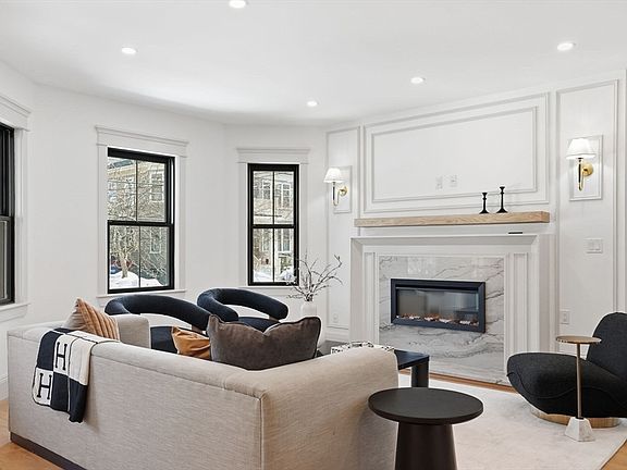 3rd image of 180 Larch Rd