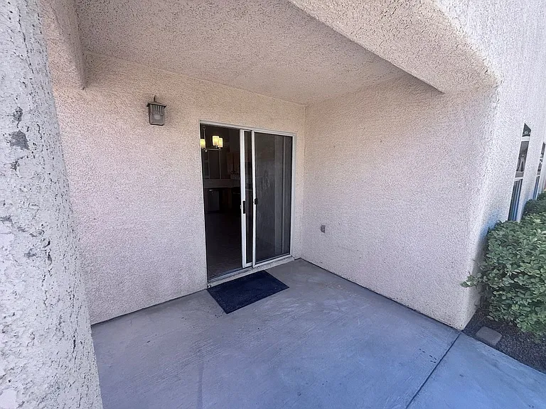 4912 Whispering Spring Ave — Photo 17