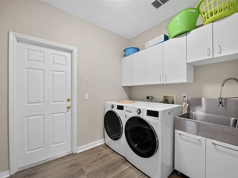 804 Rosemist Ct — Photo 23
