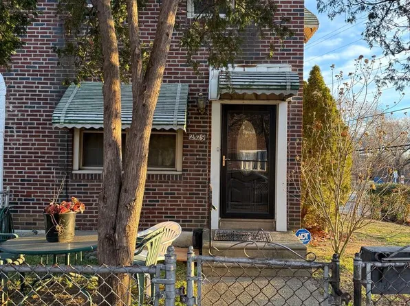 2529 S Alden St, Philadelphia, PA 19143
