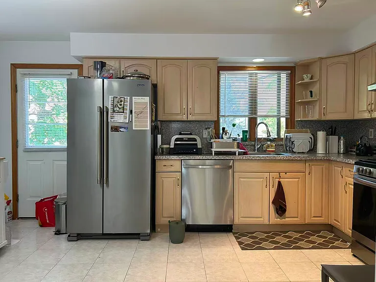 1611 Gerome Ave #A — Photo 13
