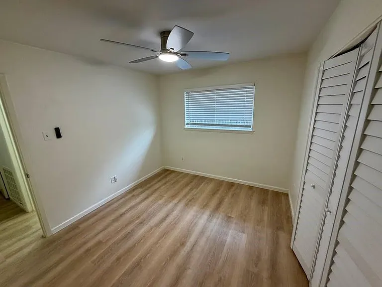 3428 Hickory Ln — Photo 14