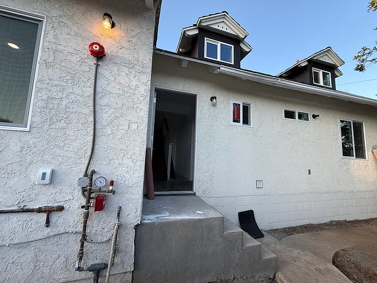 14273 Eastridge Dr — Photo 37