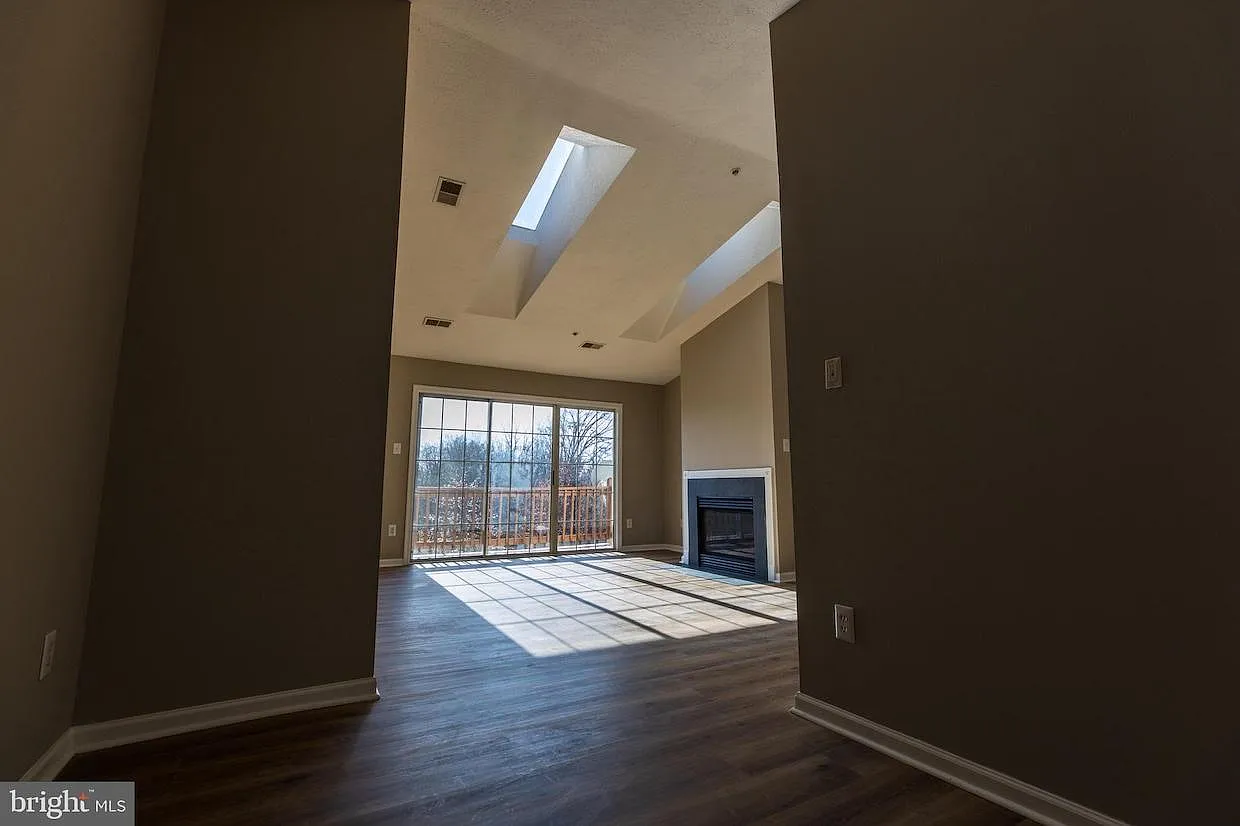 129 Brookland Ter — Photo 4