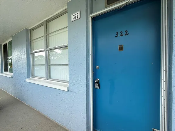 4880 Locust St NE APT 322, Saint Petersburg, FL 33703