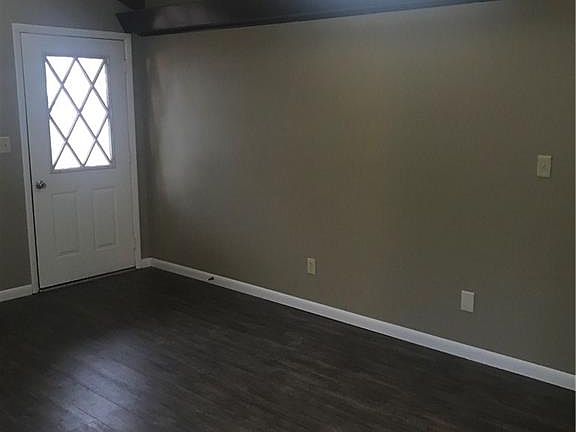 4th image of 607 E Franklin St