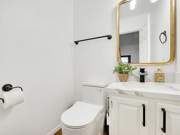 348 Molino Ave — Photo 11
