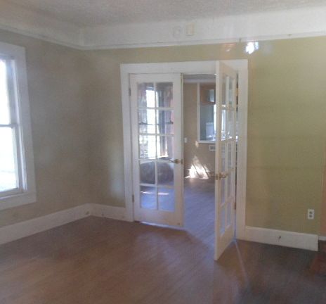 4th image of 4429 Poinsettia St
